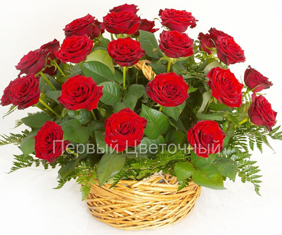 Корзина с красными розами в Ставрополе